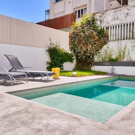 Daire Centre With Private Pool Lisboa