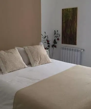 Apartment Centre With Private Pool *